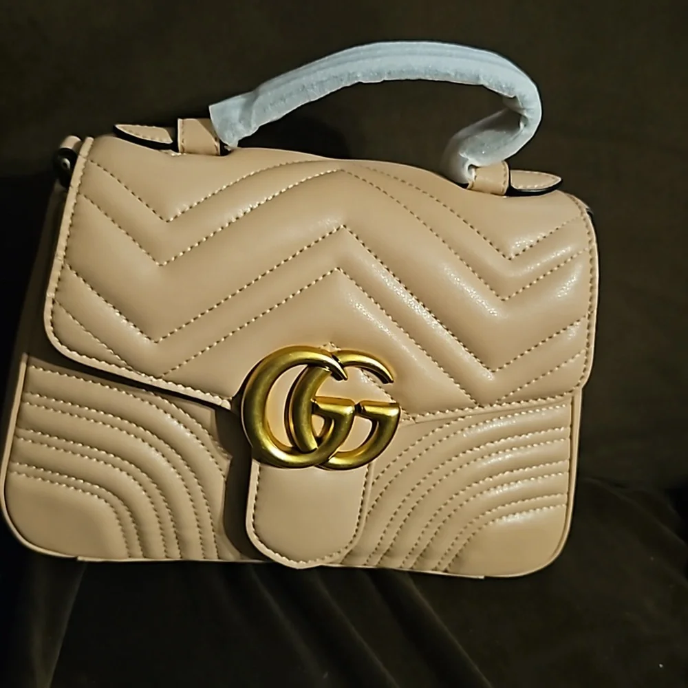 Gucci Handbag - Picture 2 of 8